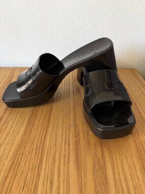 Gucci Gucci Black Rubber Logo Platform Slide Sandals Size 36